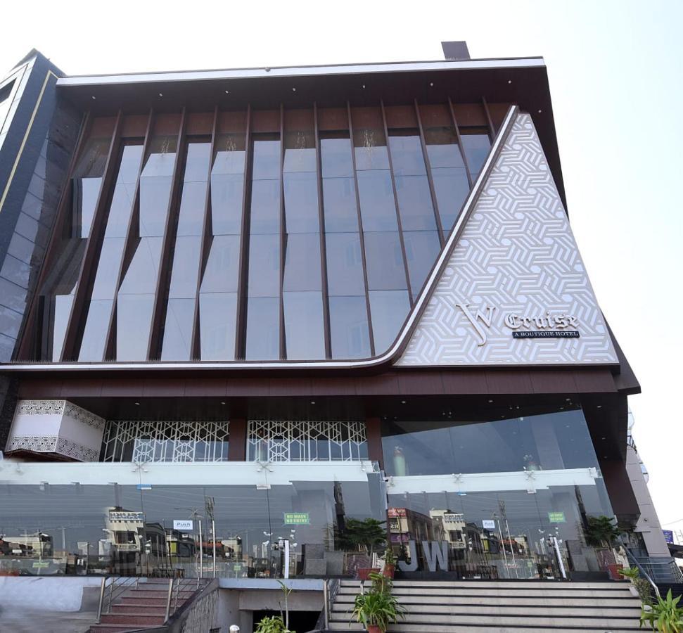 Hotel Jw Cruise Ajmer Esterno foto